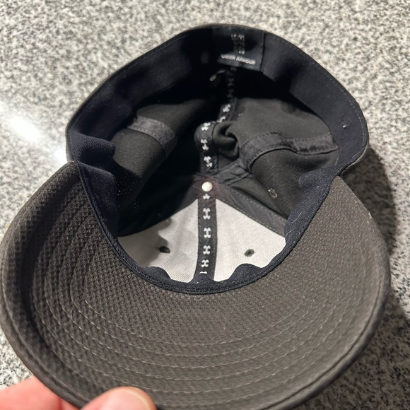 Used - Picture 3 of 4